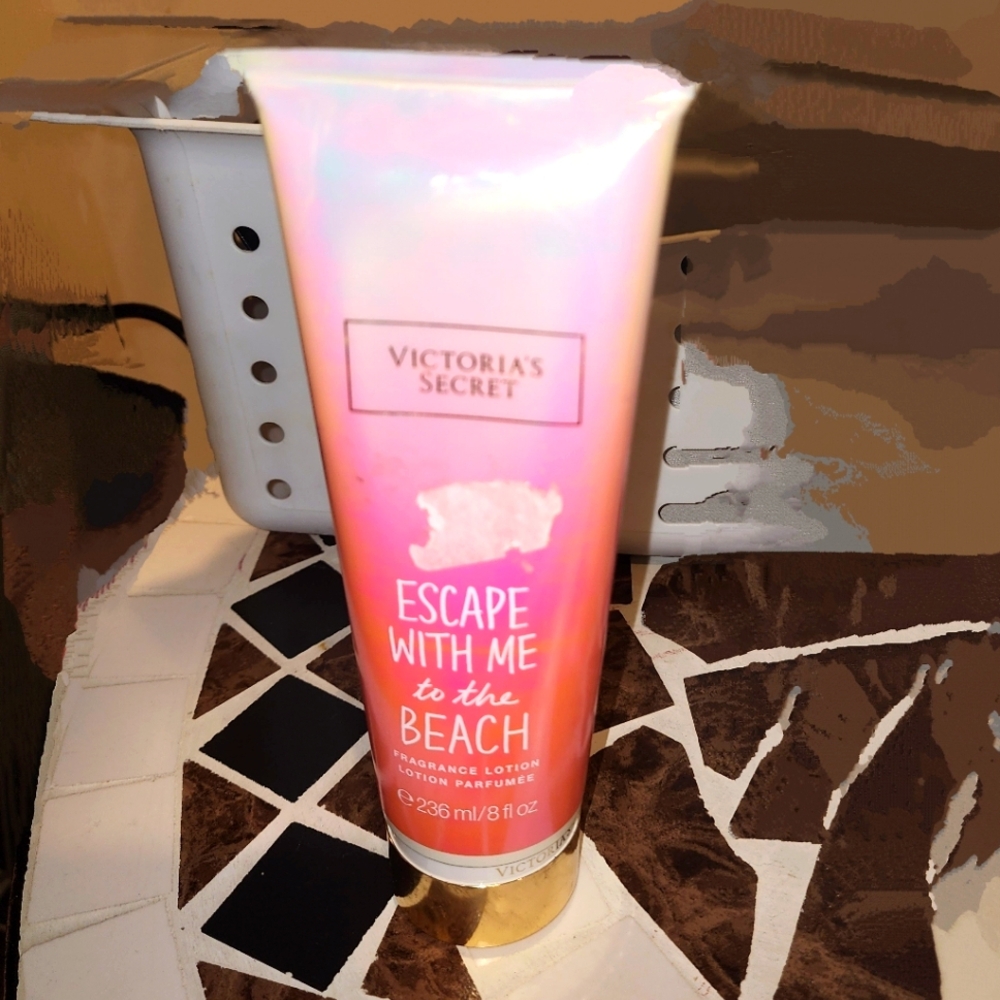 Victoria's Secret Escape With Me to the Beach Fragrance Lotion 8 oz New